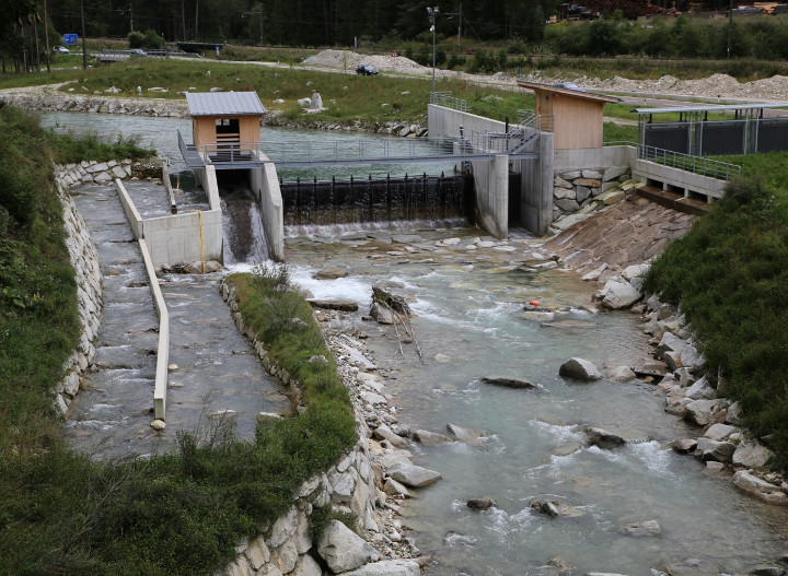 Canale by-pass, corso d’acqua naturaliforme con basse pendenze (Rienza a Monguelfo, Graf Konsortial GmbH) - Foto Agenzia per l'ambiente