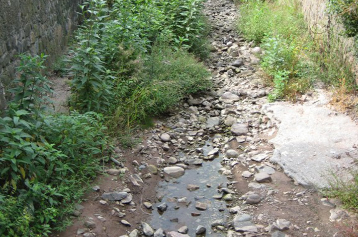 Un torrente in secca (Foto: Agenzia provinciale per l'ambiente e la tutela del clima)